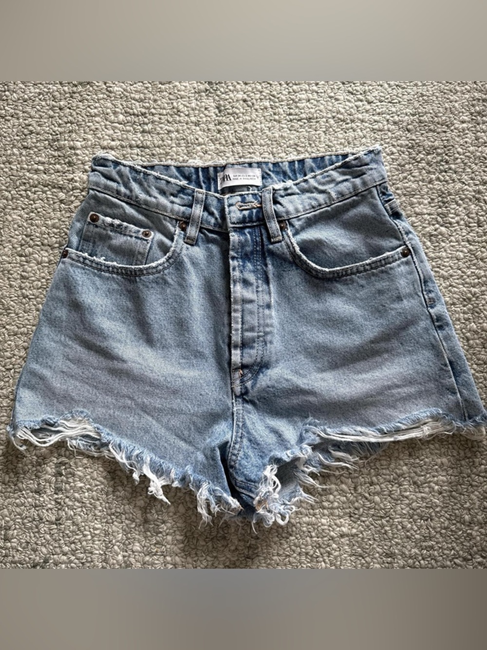Zara Light Wash Frayed Denim Shorts